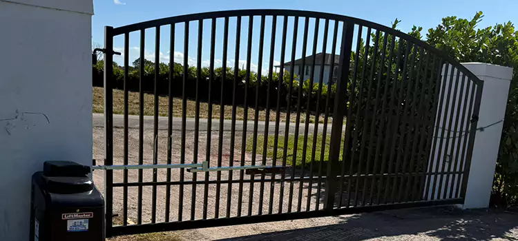 Driveway Fence Repair Addison